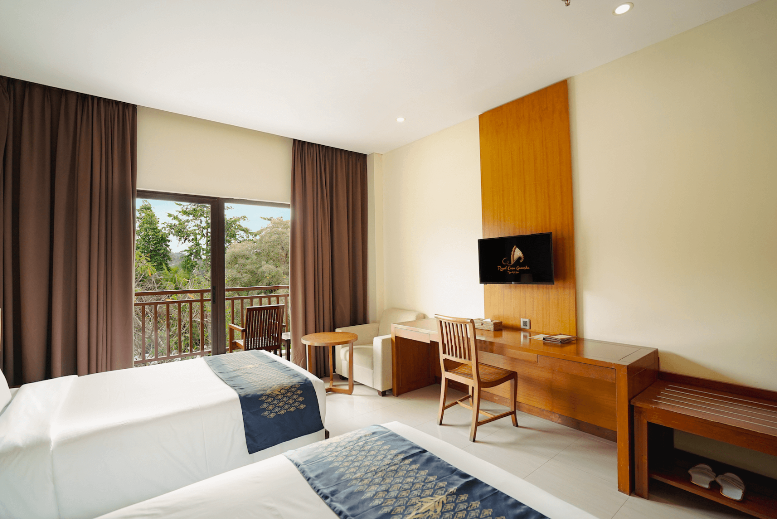 Deluxe Twin Room