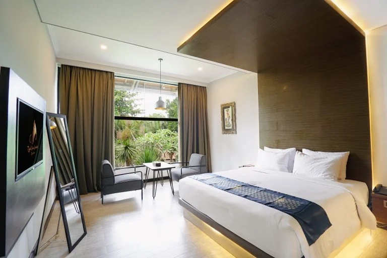 Grand Deluxe Garden View